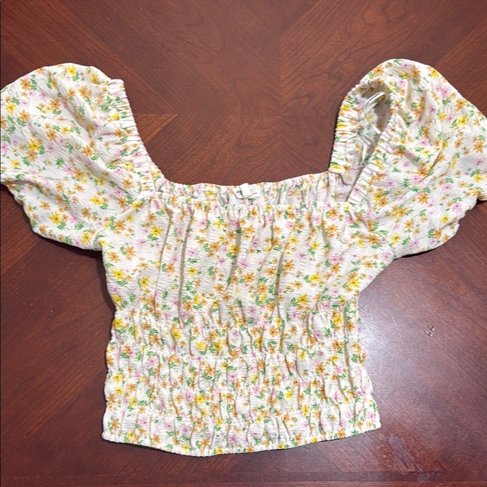 Elodie Floral Puff Sleeve Blouse in Yellow and Pink ruched - Picture 3 of 9
